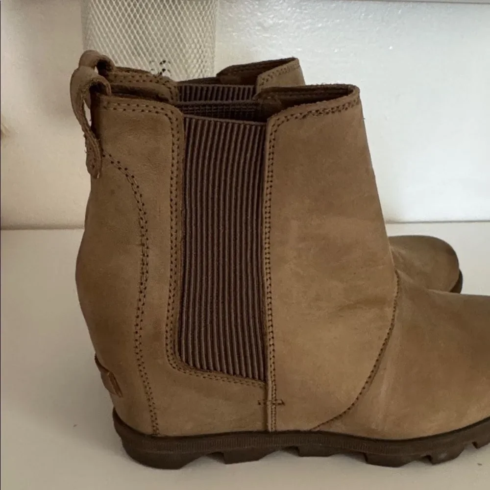 Sorel Joan of Arctic Wedge II Chelsea EUC